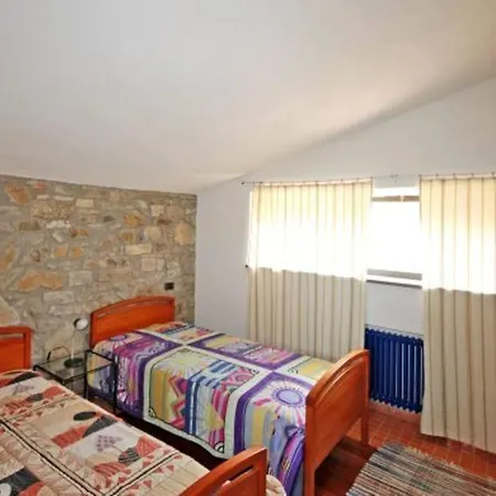 Corte Liliana *